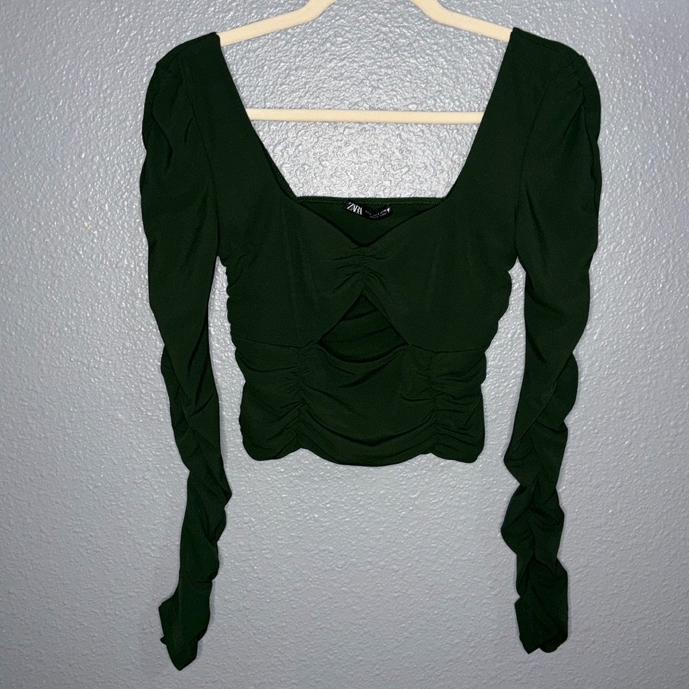 Zara Ruched Top - Picture 2 of 5